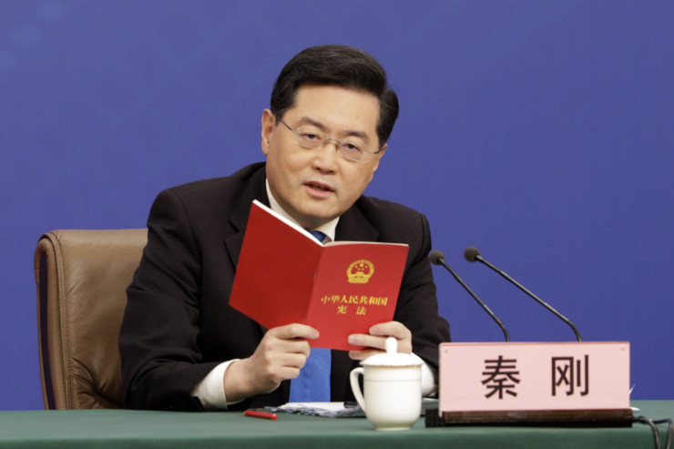 Китайският външен министър Цин Ган. Снимка: Qilai Shen/Bloomberg